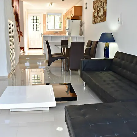度假居 House 5 Margarita Gardens *